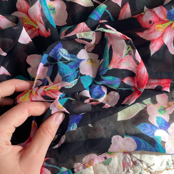 Show Me Your Mumu Rowdy Romper Honolumu - Picture 7 of 9